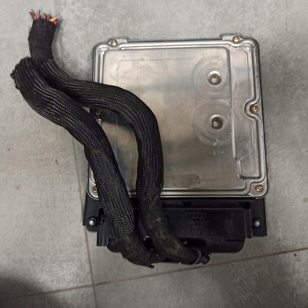 фото №8, Audi a4 b6 2.0 fsi блок управления двигателя 8e0906018k
