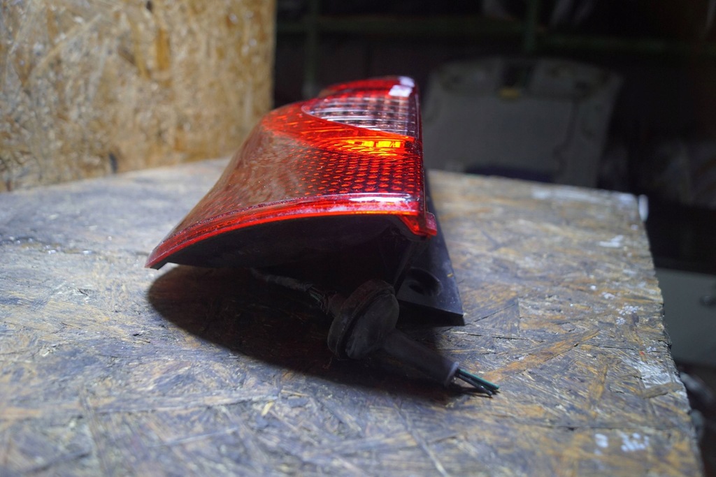 фото №14, Nissan note e11 lift лампа лівий задня c1703