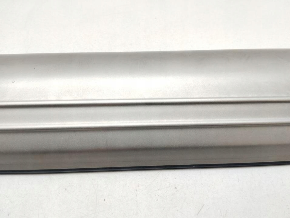 фото №10, Молдинг порог rolls-royce ghost 2010 с правой с передний 9156102