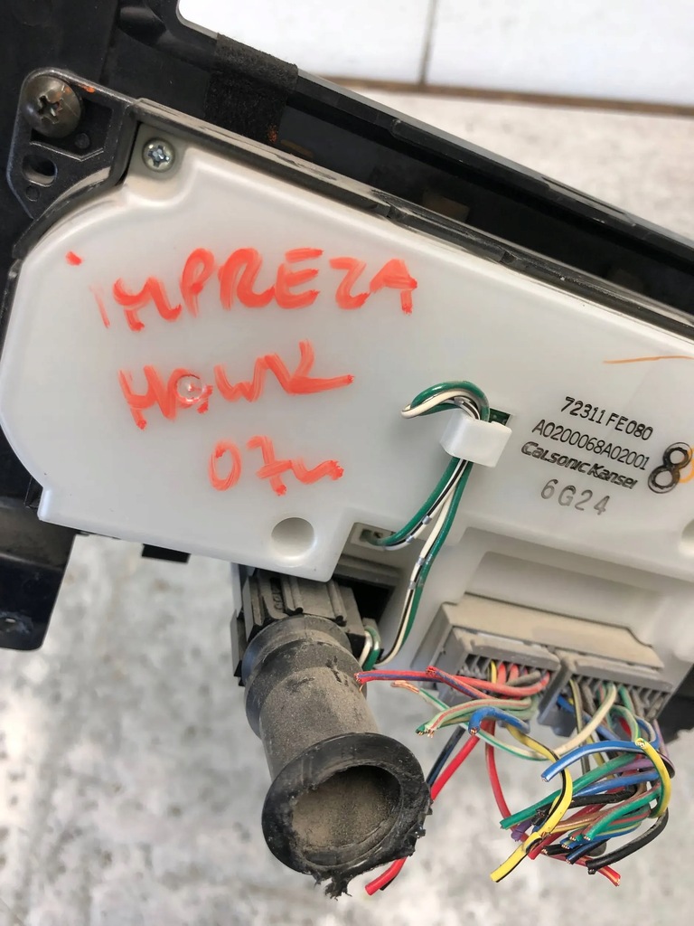 фото №8, Панель кондиционера рамка subaru impreza ii hawkeye 72311fe080