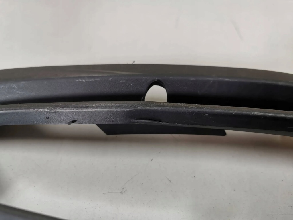 Решётка бампера передний opel mokka x левая 575. Доставка