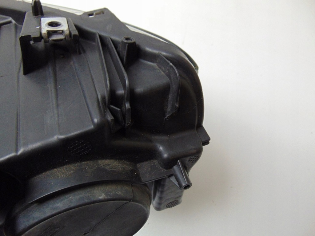 фото №14, Лампа права перед citroen berlingo iv 4 9816824780 europa