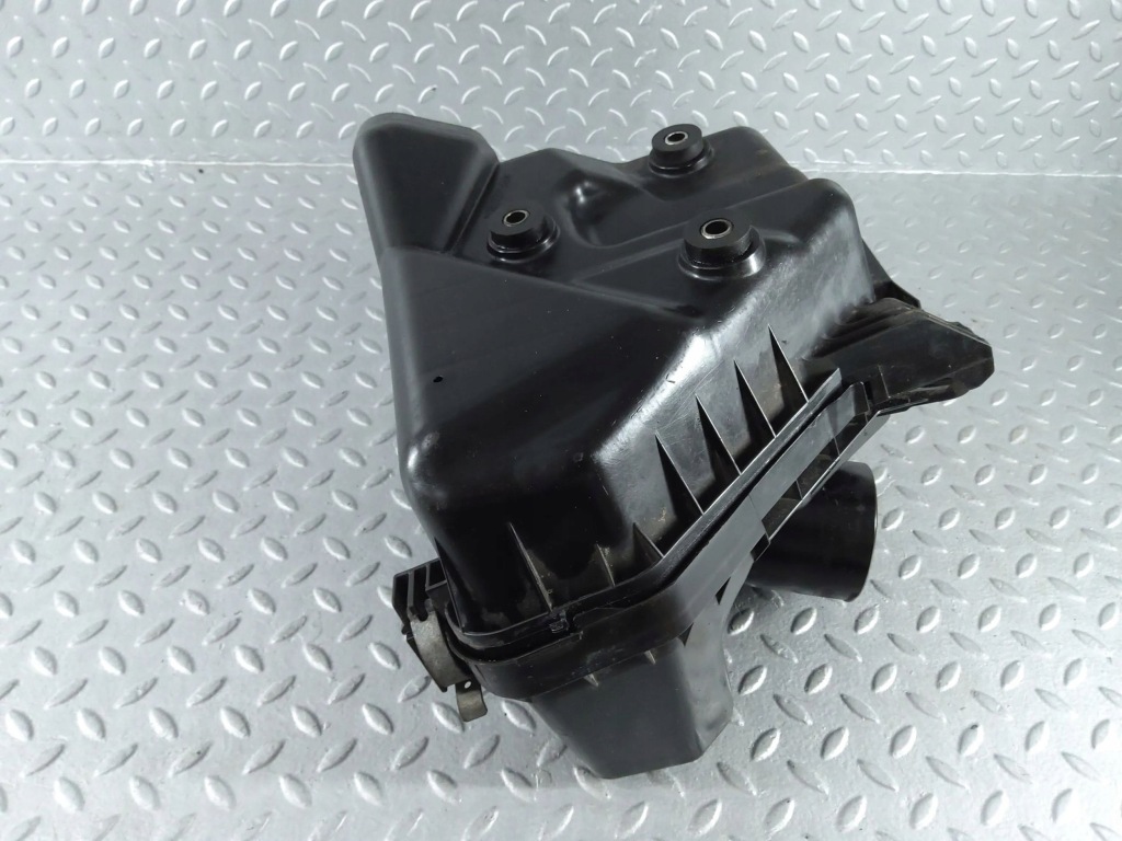Купить Корпус фильтра воздуха toyota avensis t270 177010r020