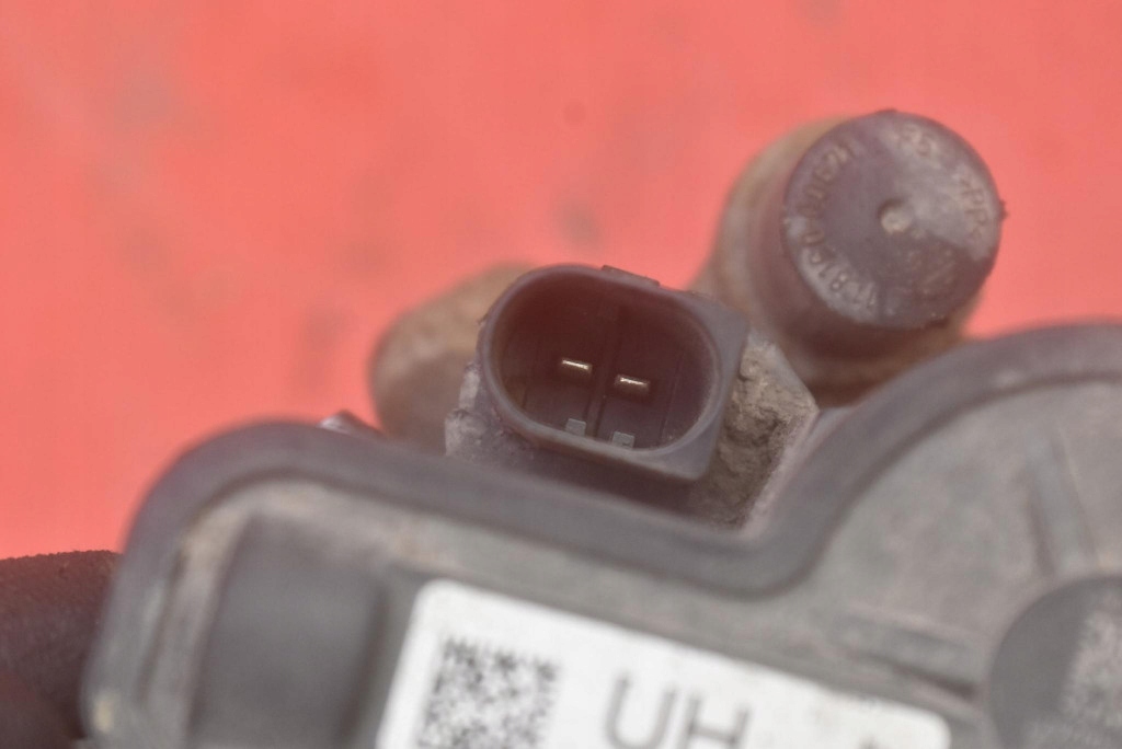 фото №9, Супорт гальмівний лівий задня fk72-2k328-bc jaguar xe x760 2.0 d 180 km 14-19