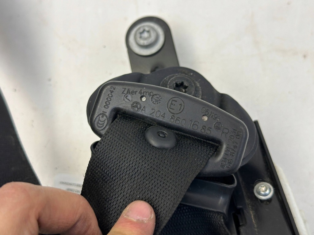 Купить Mercedes c w204 204 pas безопасности правый перед передний 2048601685