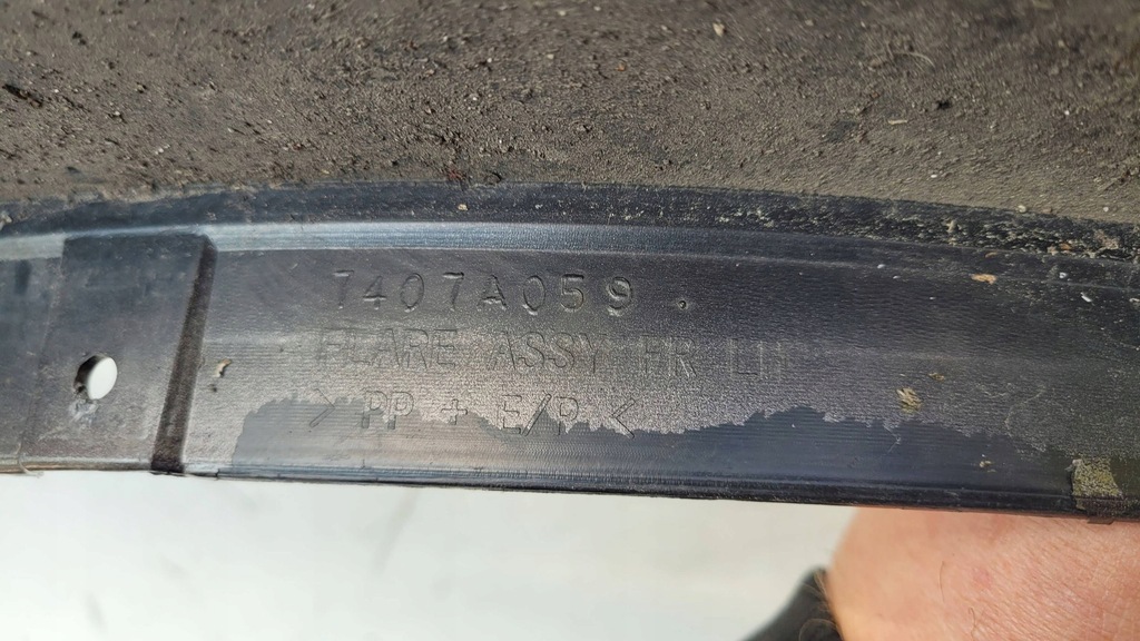 фото №10, Mitsubishi pajero молдинг крыла передний левая перед