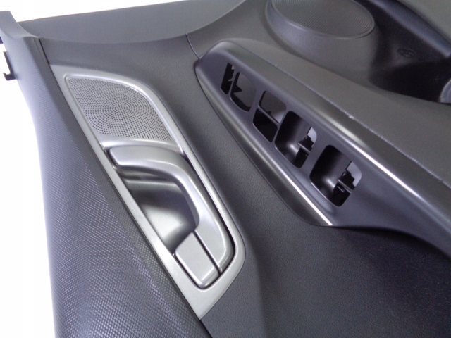 фото №3, Обивка дверь левый перед hyundai kona electric 2020 rok