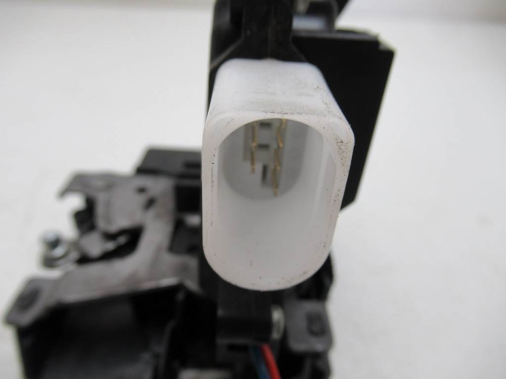 фото №7, Замок задняя правый skoda roomster lift 5j7839016c