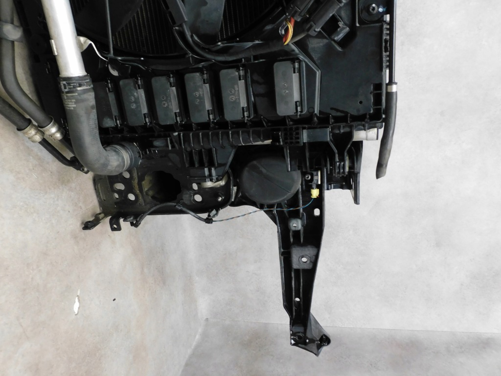 Porsche cayenne 7p 3.6 ремень передний перед радиатор комплектный  7p0121201f в Украине