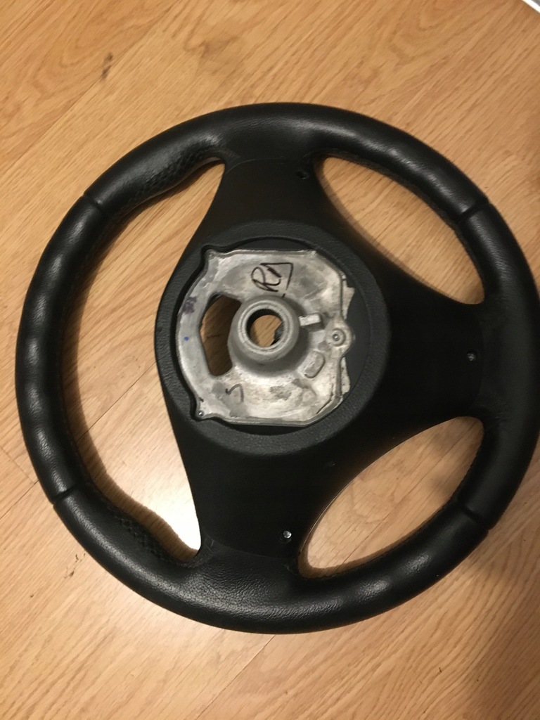 фото №4, Bmw e84 x1 воздуховод кожа мультифункция