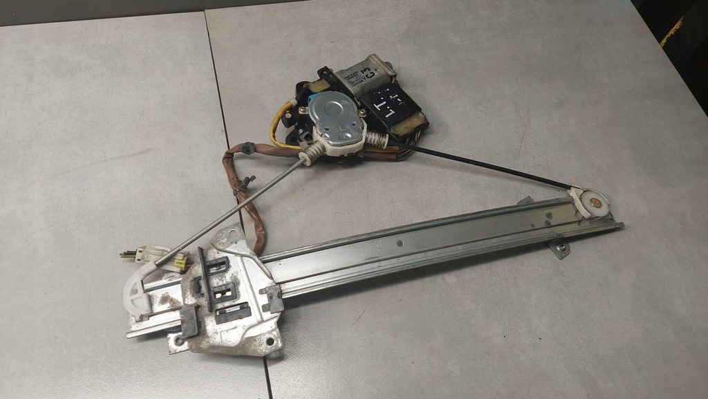 фото №8, Подъемник стекло левый задняя space wagon iii 2.4 gdi