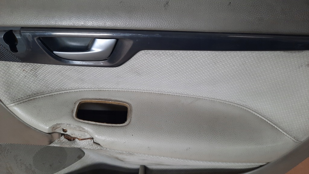 фото №4, Оббивка двері перед передні права volvo s60 00-