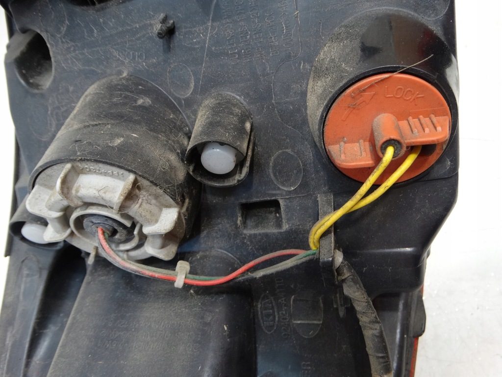 фото №11, Лампа правий задня w крила carens iv 92402a4110 led