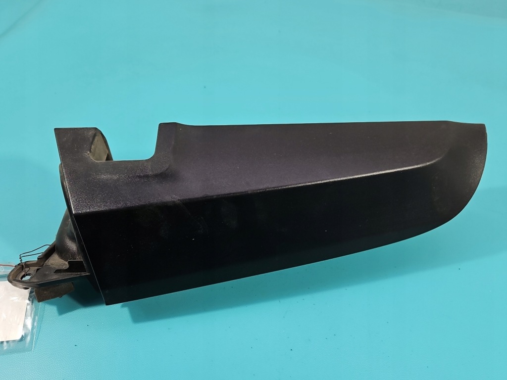 Захист заглушка пластик renault express кутик лампи задня правий Ціна