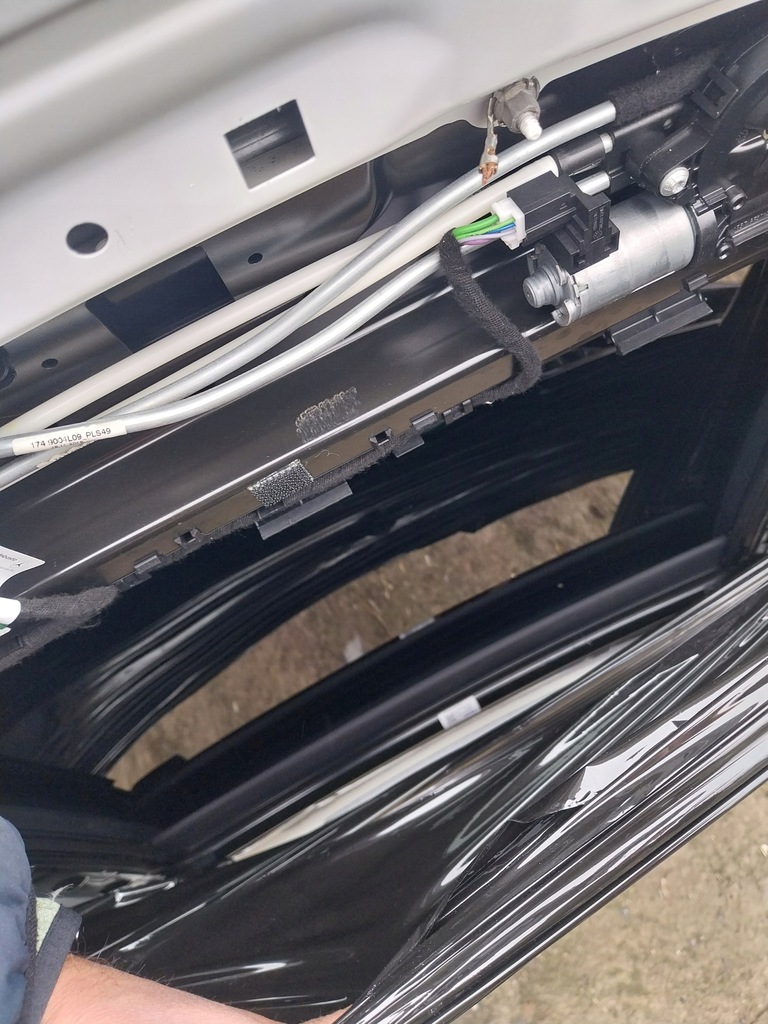 фото №5, Mercedes w117 cla c117 sedan дах панорама solar cale стійки перед скло