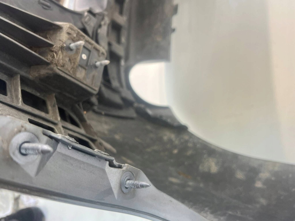 фото №13, Бампер задняя kombi ly7j pdc s-line диффузор audi a4 s4 b7 8e 8h 2007