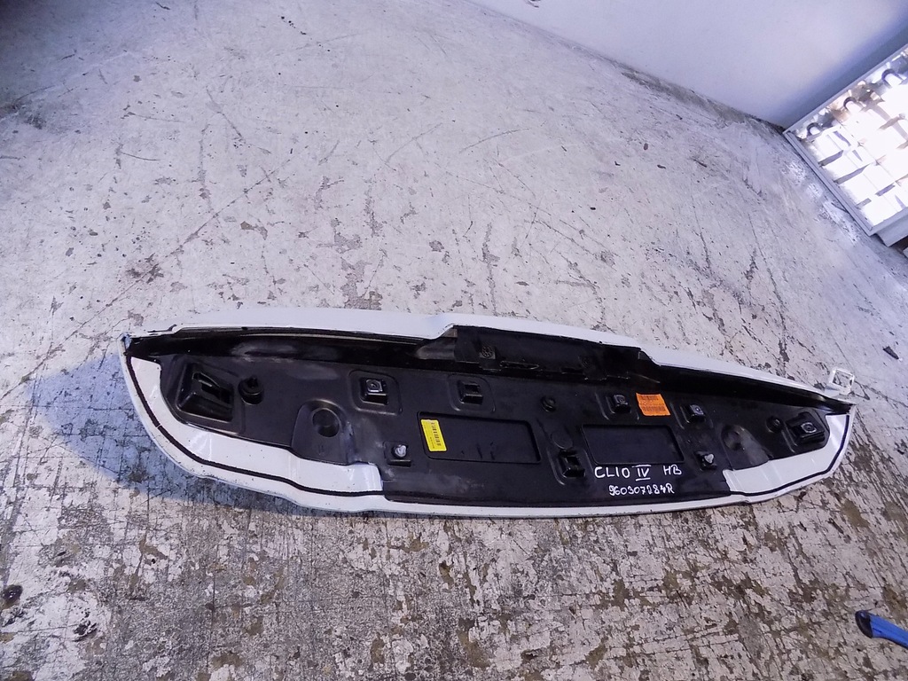 фото №9, Renault clio iv спойлер кришки багажника 960307284r