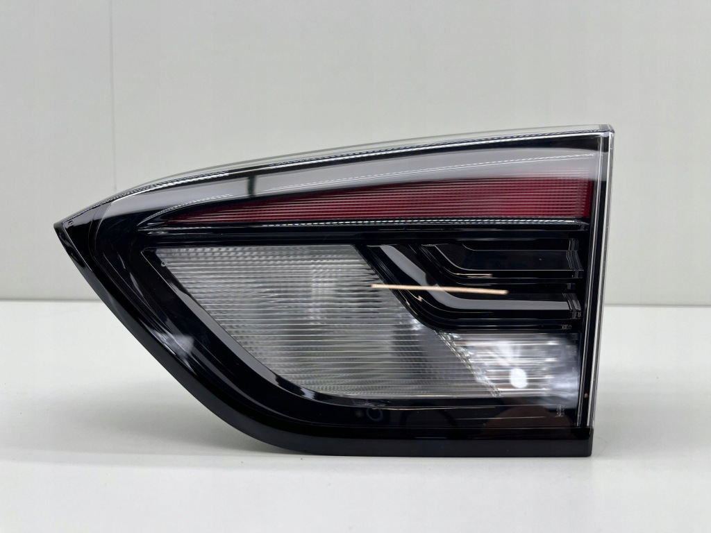 Купить Opel crossland x лампа правая w крышка 39235954