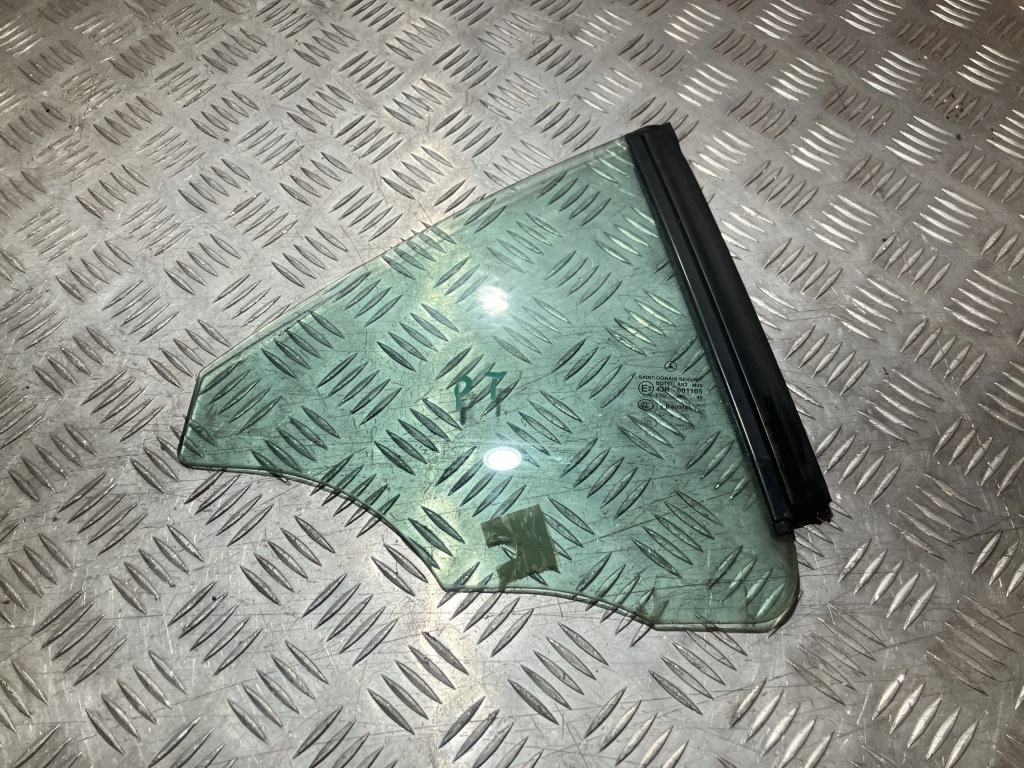 фото №1, Стекло треугольник правый задняя mercedes slk r171 2006 rok produkcji