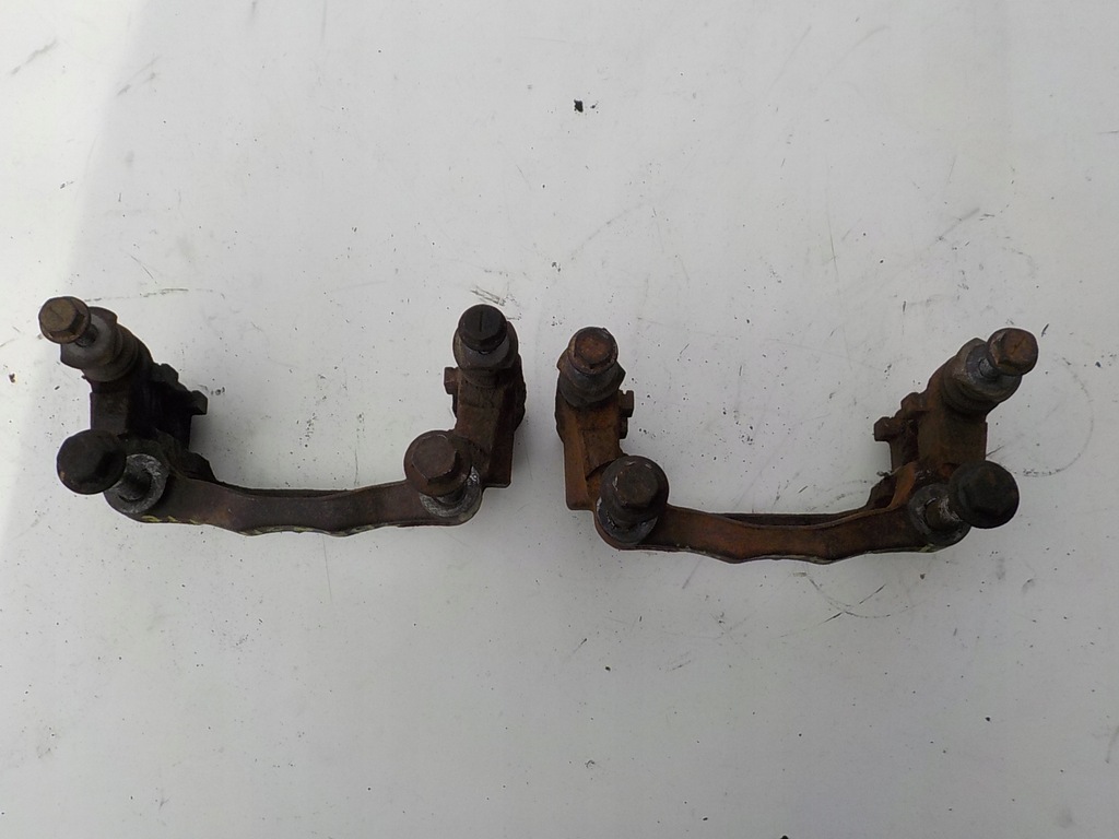 фото №9, Ford transit mk7 2.4 tdci скоба супорт задня двійник