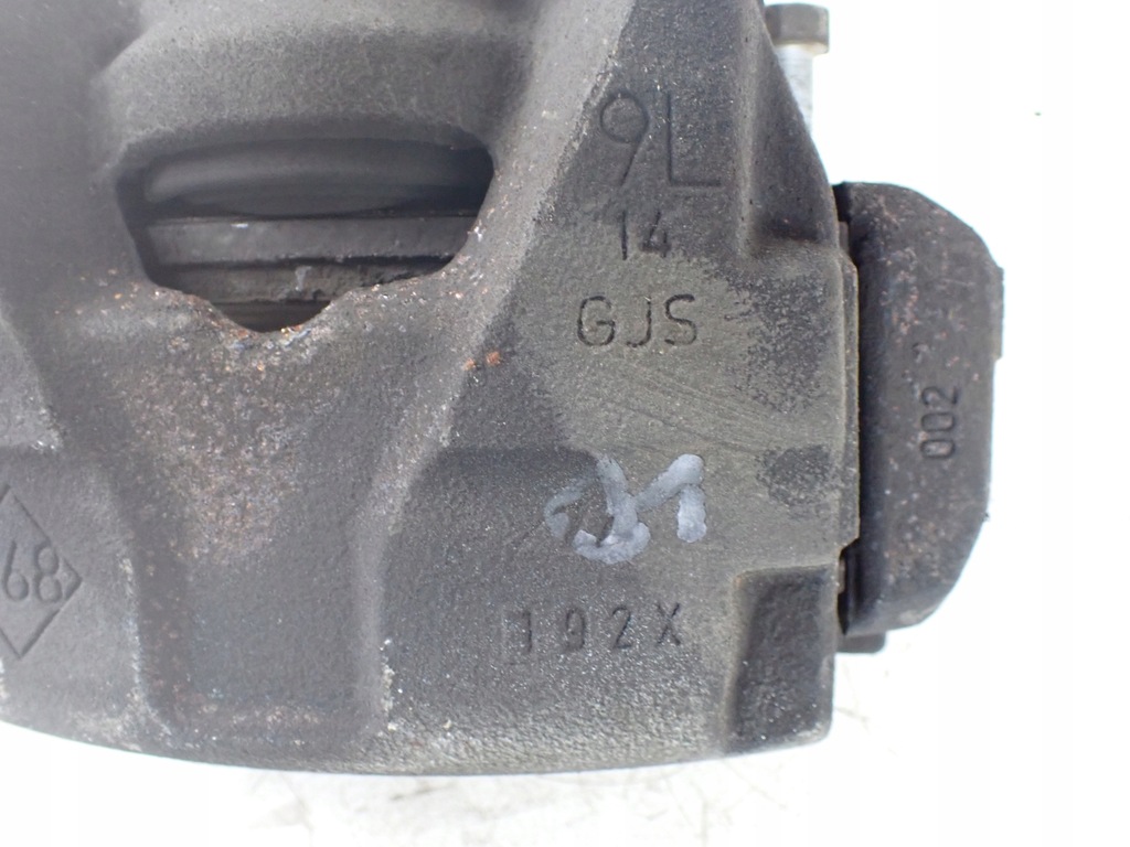 фото №5, Суппорт левый перед dacia duster ii