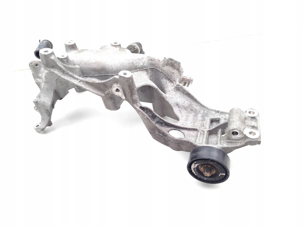 фото №1, Mercedes-benz b-class кронштейн генератора b220cdi / d дизель a6512011709