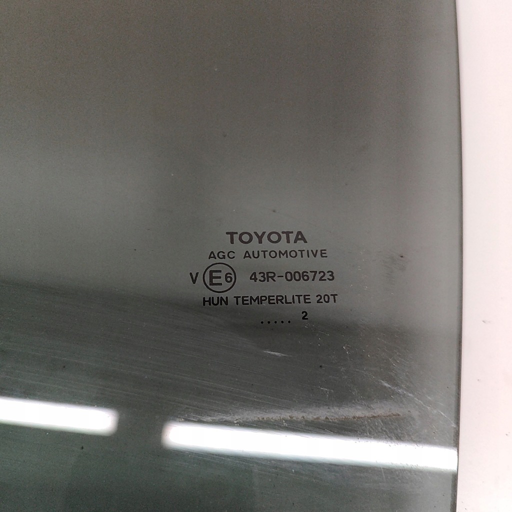 фото №6, Toyota yaris cross 2022 левая сторона стекло дверь задних