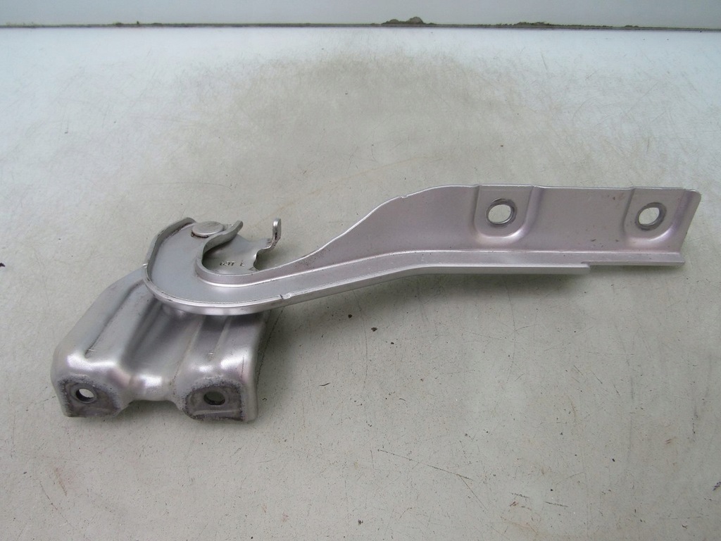 фото №1, Sx4 s-cross ii 23r петля капот левый zcc