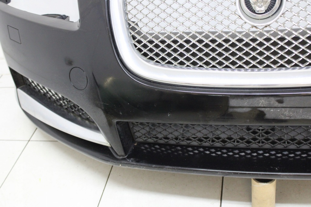 фото №9, Jaguar xf lift 2011r- бампер перед передний ксенон jbc - код лакокрасочного покрытия