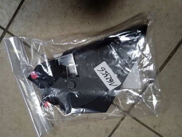 фото №1, Nissan qashqai j12 трикутник заглушка двері лівий перед oryg.