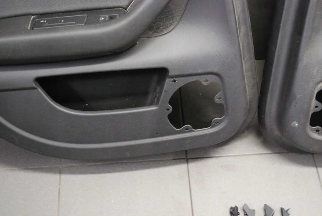 фото №5, Обшивка обшивки шторки крючки audi a6 c6 avant