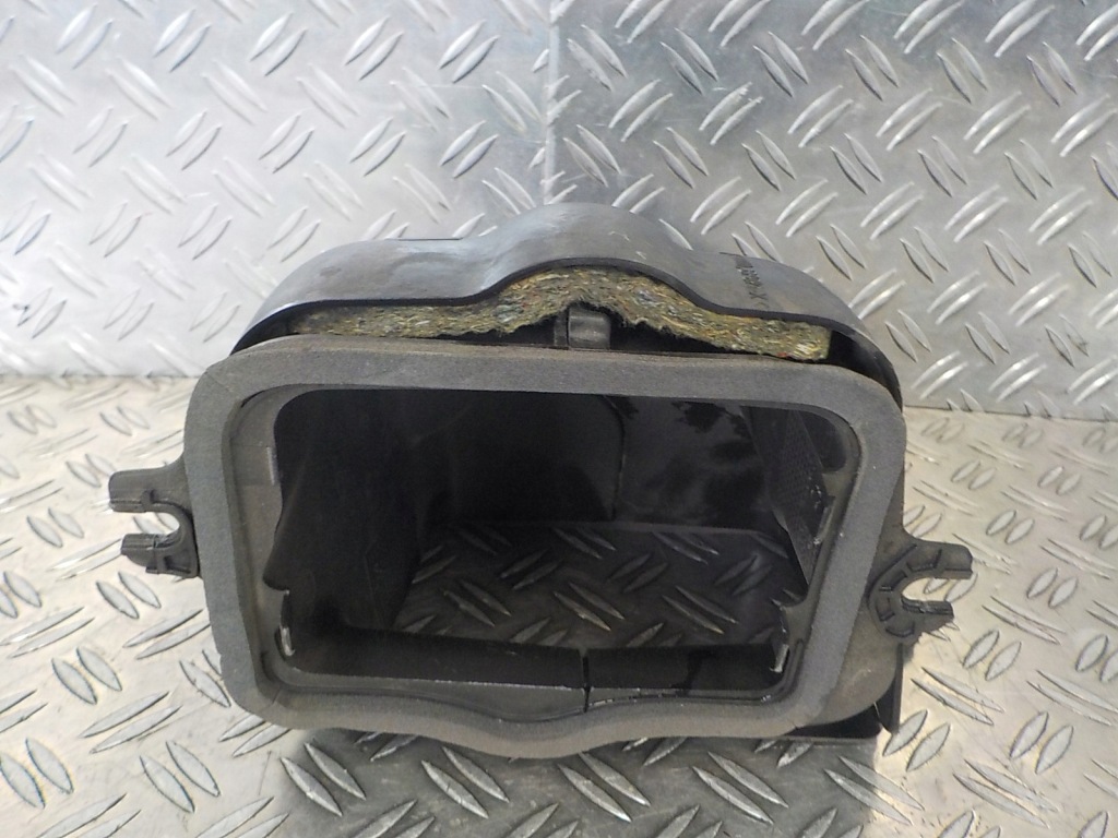 фото №1, Trafic iii vivaro b впуск воздуха правый