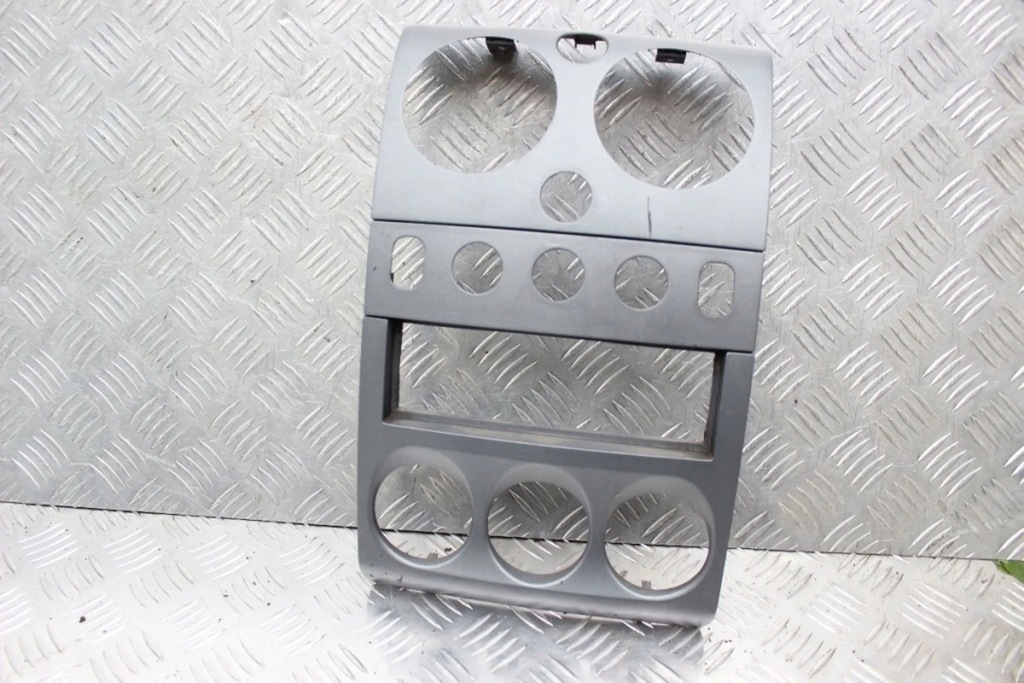 фото №1, Citroen berlingo lift 02-08 рамка корпус консоли