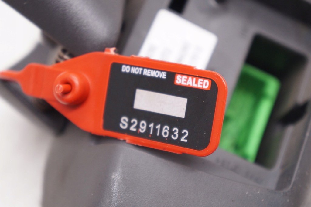 фото №5, Volvo s60 xc70 v70 s80 xc90 дзеркало ключ pilot комплект 30658232