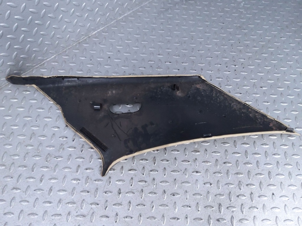 Захист стійка c задній сторона права mercedes-benz 200 300 w123 1236900425 Недорого