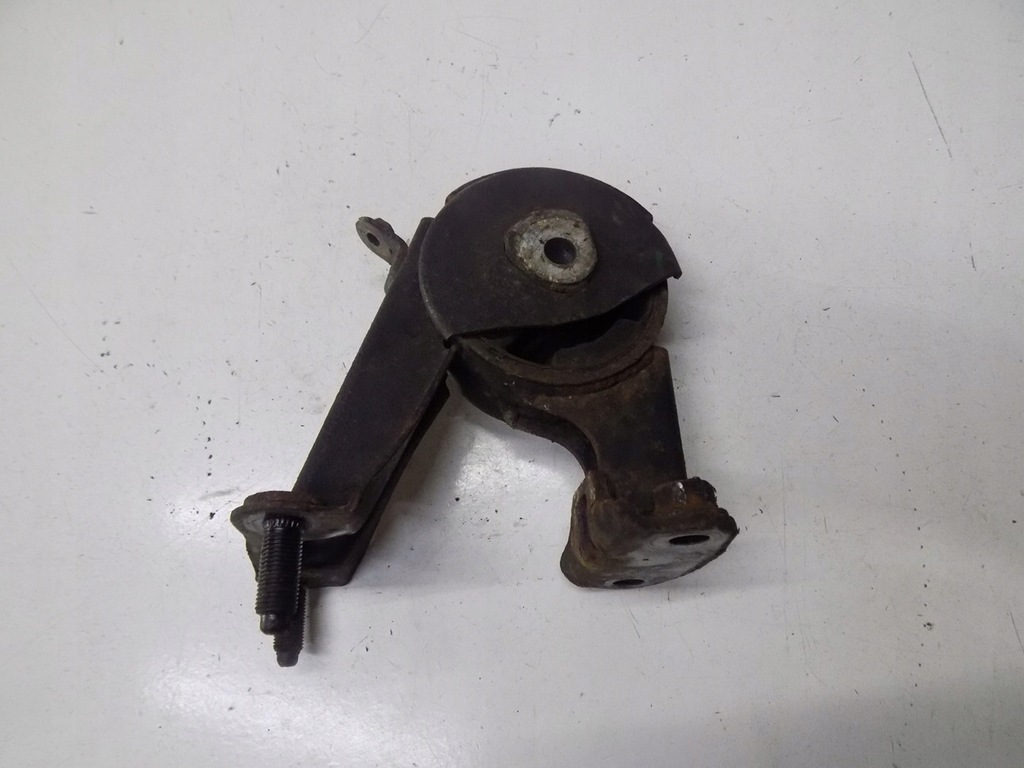 фото №9, Toyota auris i 06-09 1.4 кронштейн подушка кронштейн