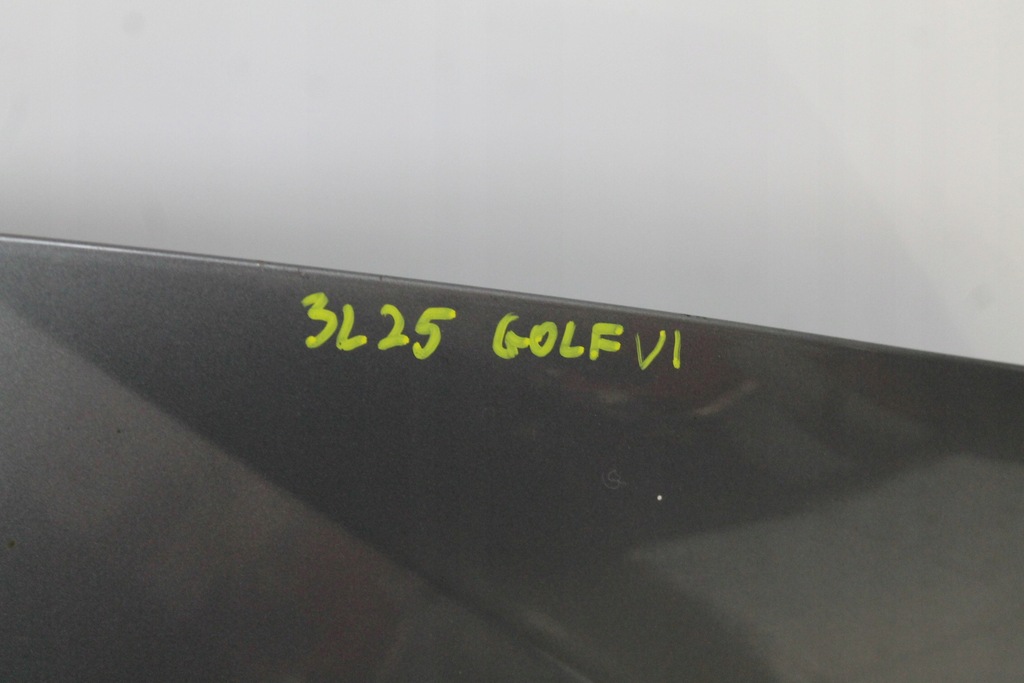 фото №5, Vw golf vi hb 08r- капот крышка двигателя la7t