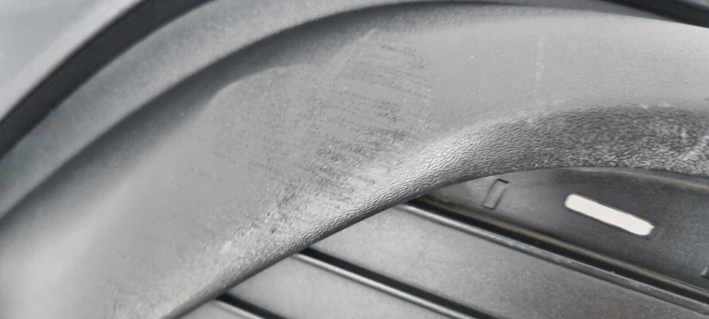 фото №9, Porsche taycan 9j1 бампер задний задняя 9j0807421e