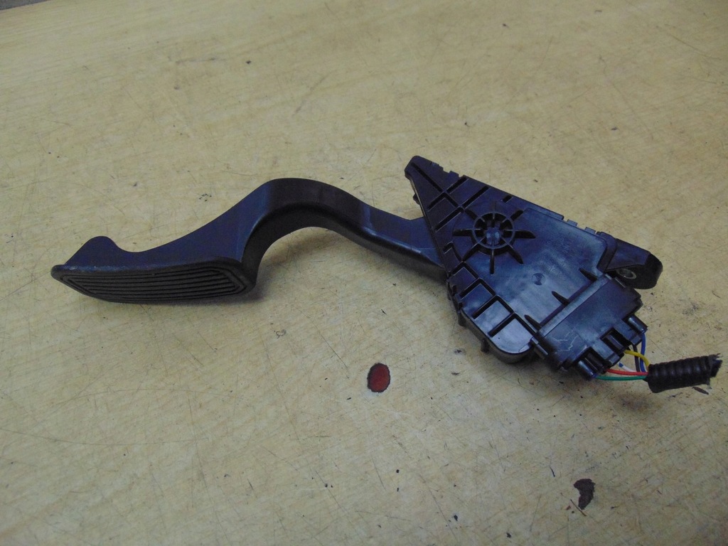 фото №5, Потенціометр педаль газу toyota prius ii 1.5 hybrid europa