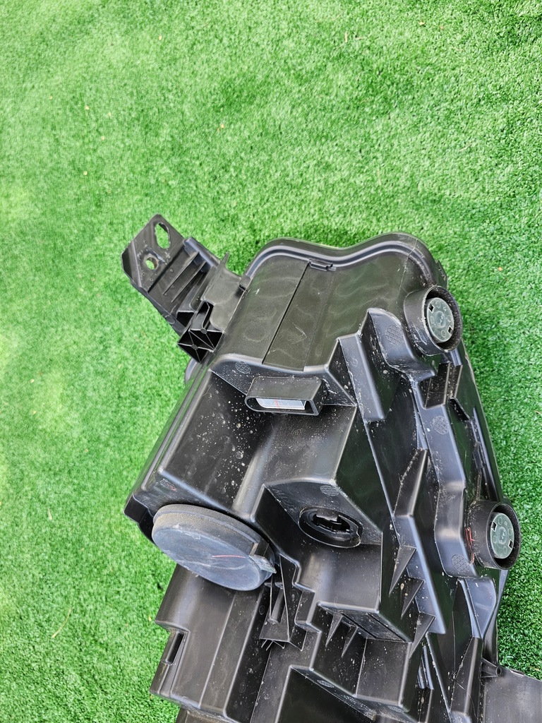 фото №10, Лампа левый перед toyota proace city