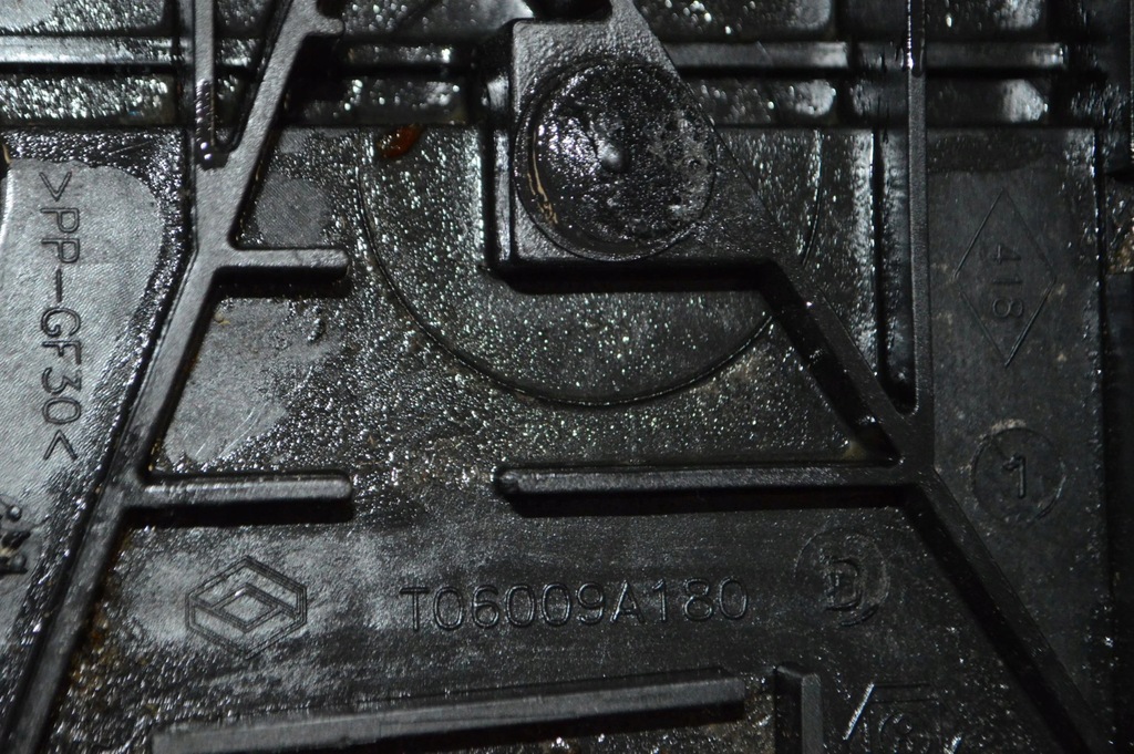 фото №5, Renault trafic iii x82 2021 основание / корпус аккумулятор