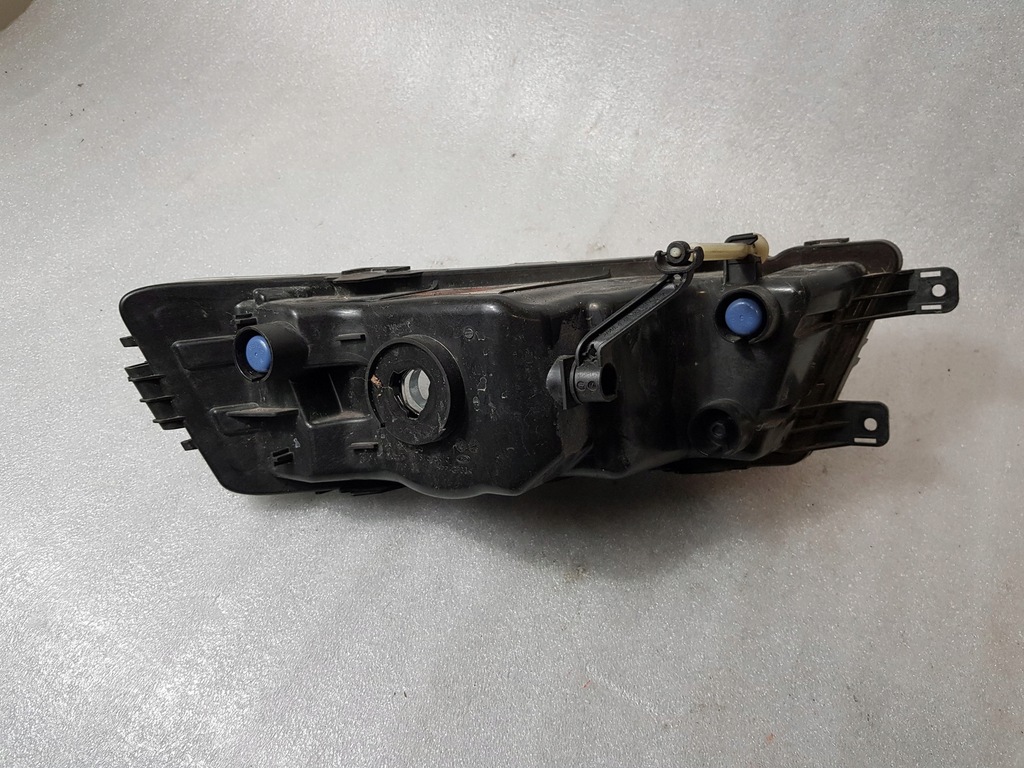 фото №6, Левый противотуманная фара skoda rapid 5ja941701