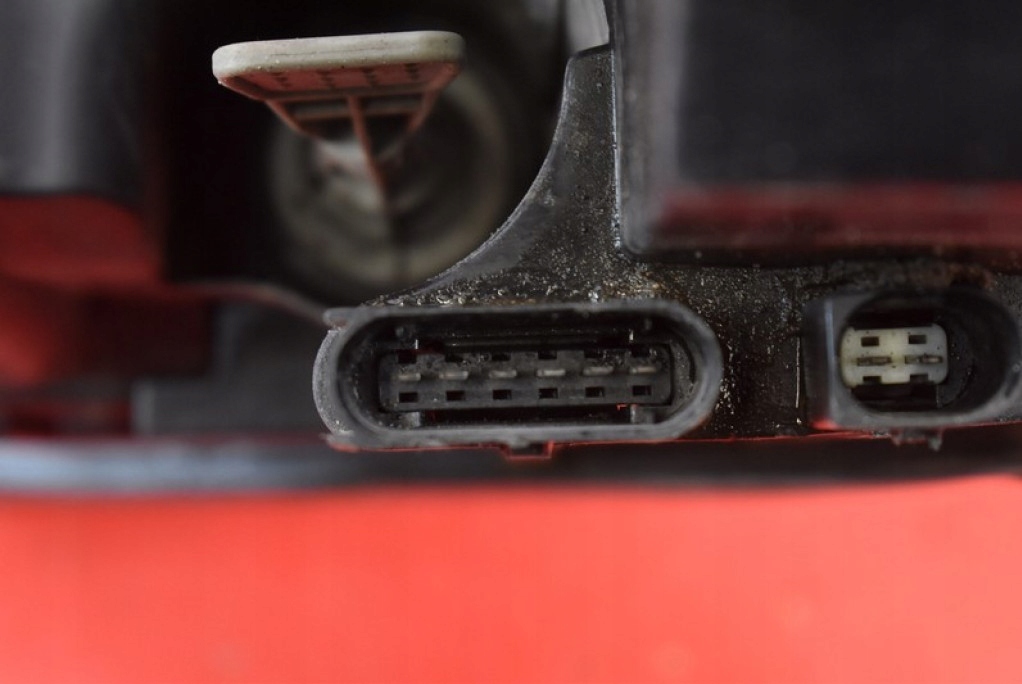 фото №8, Фара правый лампа перед eu mr957354 mitsubishi colt 6 vi z30 02-09