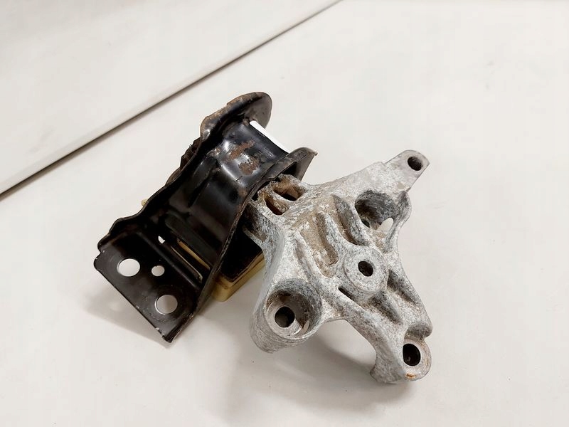 фото №7, Renault clio 4 iv 1.5 dci подушка двигуна кронштейн