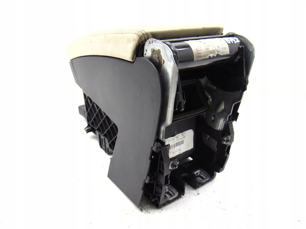 фото №8, Подлокотник средний 3c0864207p vw passat b6 b7 cc