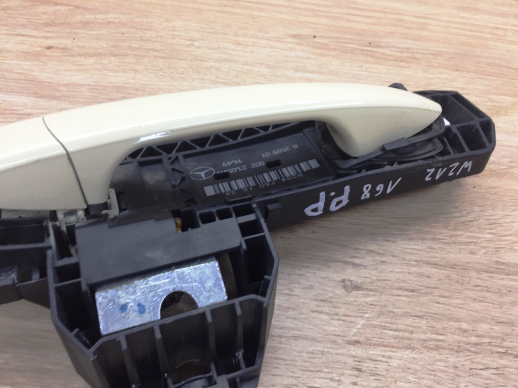 Mercedes gla w156 ручка наружная правый задний Недорого