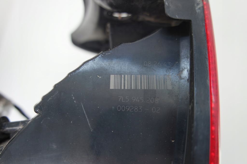 Фара правый  правый задний  porsche cayenne led рестайлинг  европа с Разборки