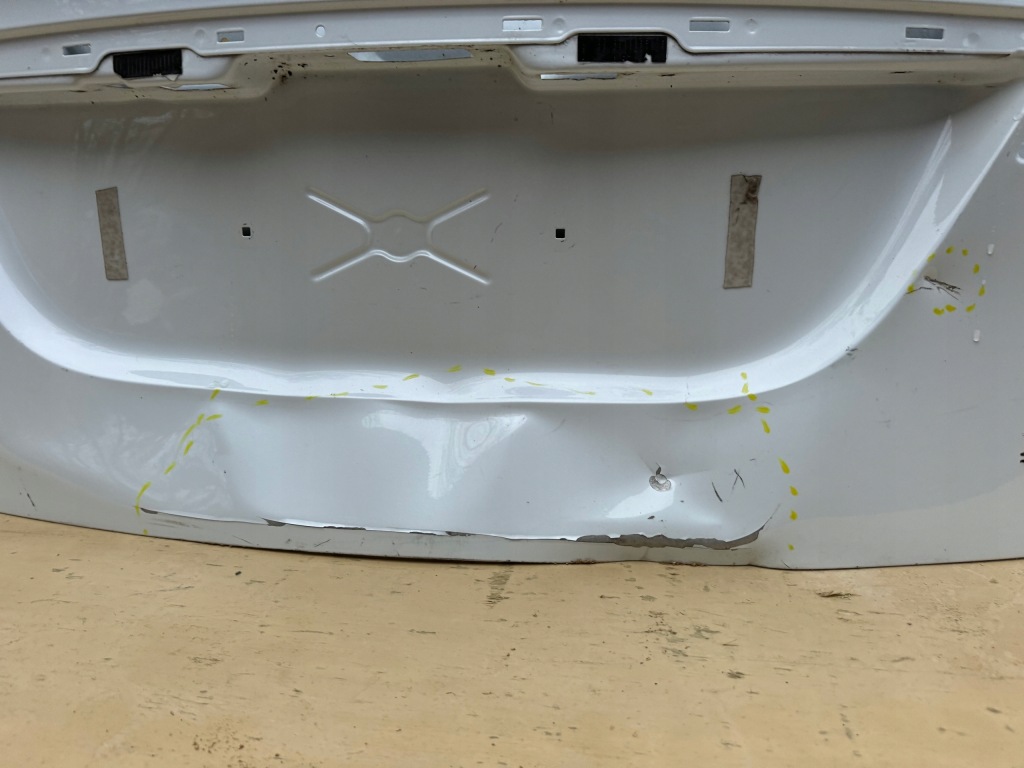 Tesla model x 16r- крышка багажника крышка багажника задний  задняя Оригинал