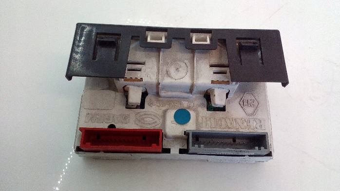 фото №6, Дисплей renault clio ii 830091779a