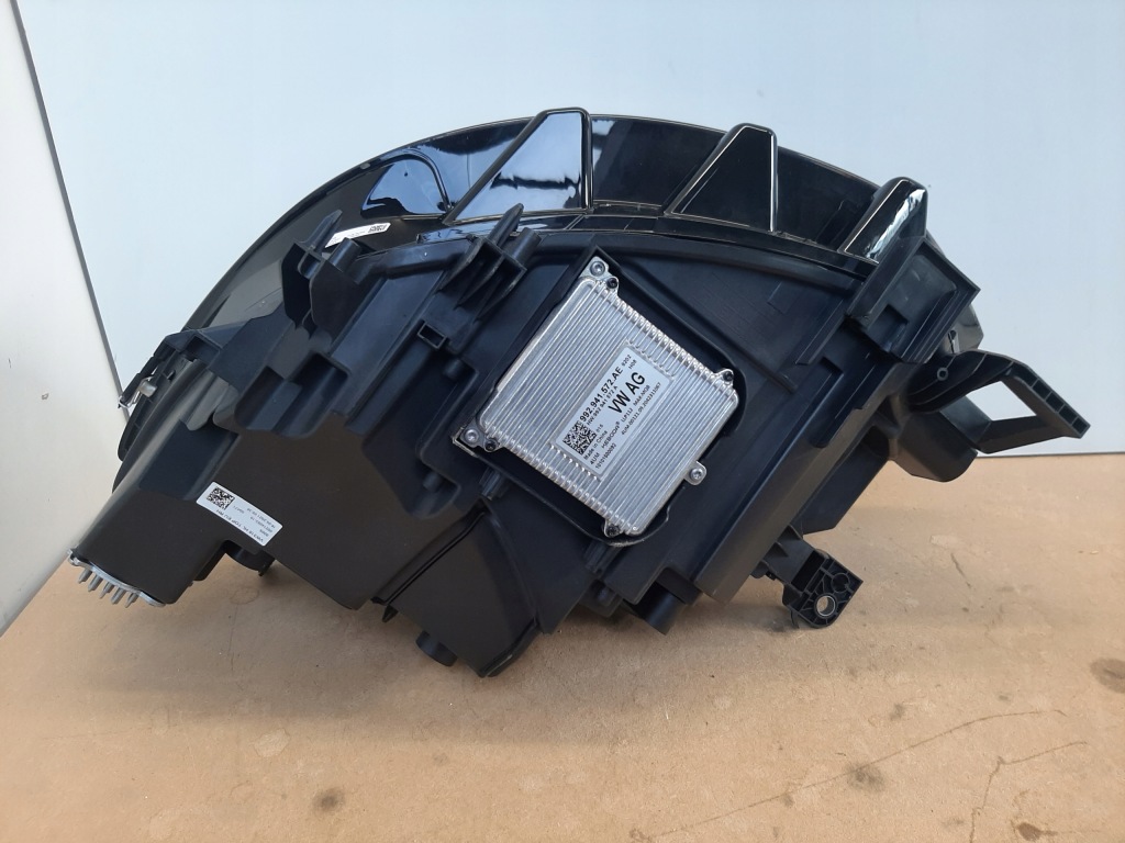 фото №9, Лампа права vw id.3 full led